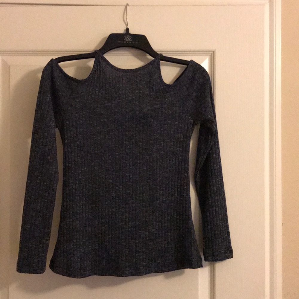 Women’s long sleeve cold shoulder GB shirt